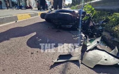 Νεκρός ο 26χρονος δικυκλιστής στην Όθωνος Αμαλίας – Μηχανή εκσφενδονίστηκε στον ποδηλατόδρομο –